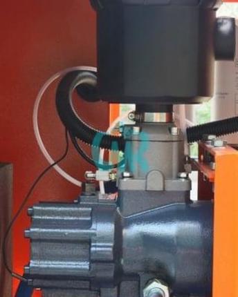 Винтовой электрический компрессор с ременным приводом ЗИФ-СВЭ-1,2/1,3 ШМ